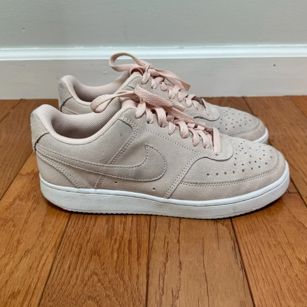 Nike Court Vision Low Top Light‎ Pink Suede Size 8.5